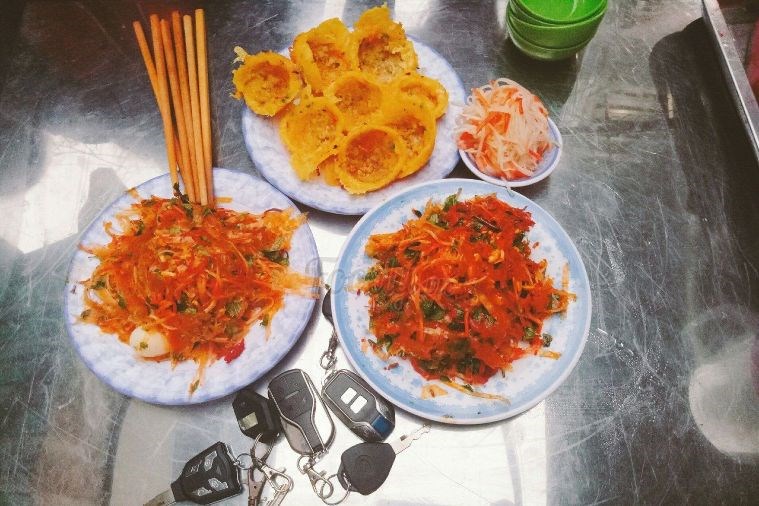 Ăn Vặt Thiên Phú - Hạ Long